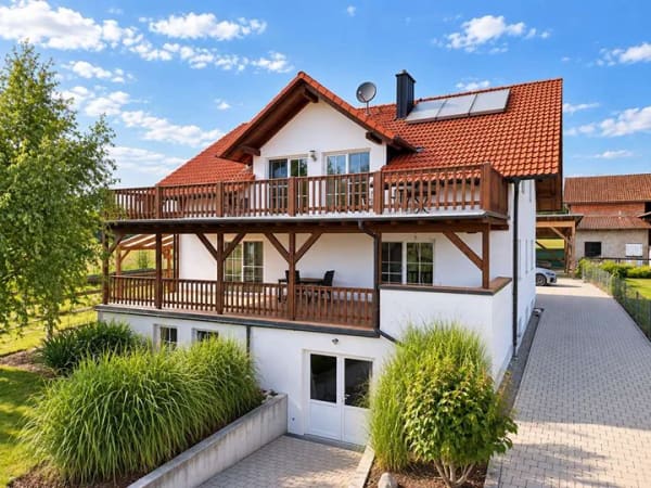Immobilie in Marklkofen - Charmantes Einfamilienhaus in ruhiger Lage mit Stall und eigener Pferdekoppel - Bild 4