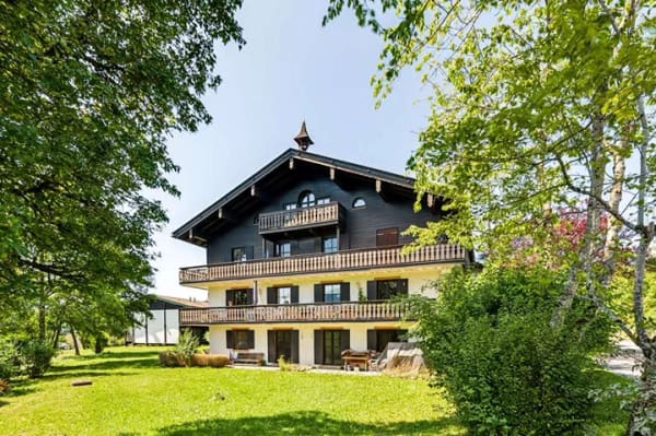 Immobilie in Siegsdorf - Erholung pur im Ferienpark Vorauf mit Ausblick in die Chiemgauer Alpen - Bild 1