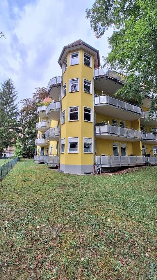 Immobilie in Pößneck - 4 - Raum - Eigentumswohnung mit Balkon, Aufzug und Garage in TOP Lage von Pößneck - Bild 0