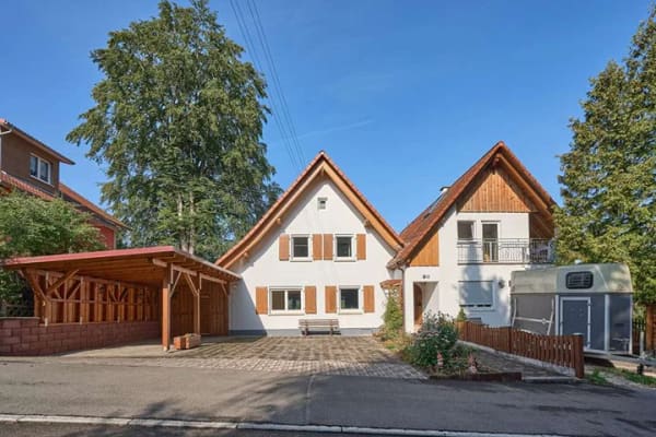 Immobilie in Sigmaringen - Doppelhaushälfte in guter Lage mit Schlossblick und Garten - Bild 0