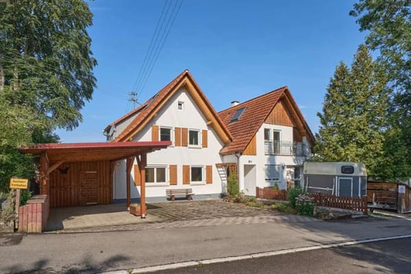 Immobilie in Sigmaringen - Doppelhaushälfte in guter Lage mit Schlossblick und Garten - Bild 2