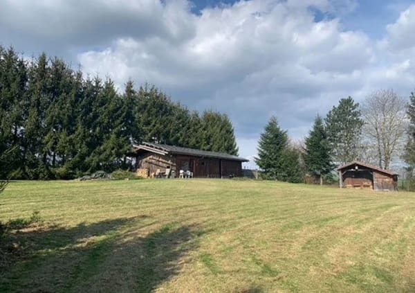 Immobilie in Gerzen - Autarkes Pferde- & Naturparadies (ca. 2,3 ha) mit Eigenwasser, PV - Bild 0