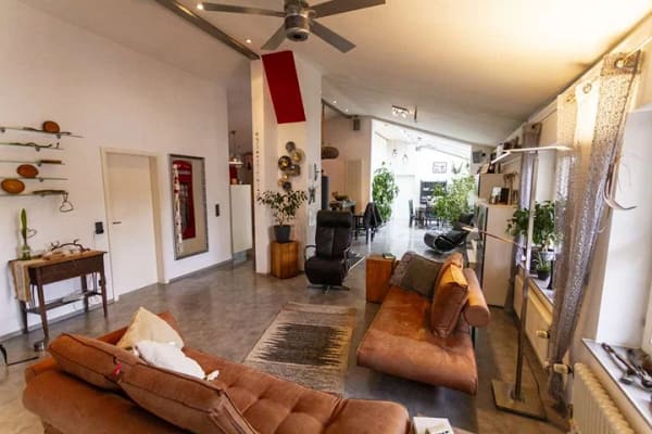 Immobilie in Fränkisch-Crumbach - Architektur mit Möglichkeiten – Ein Zuhause für Wohnen, Arbeiten oder beides - Bild 2