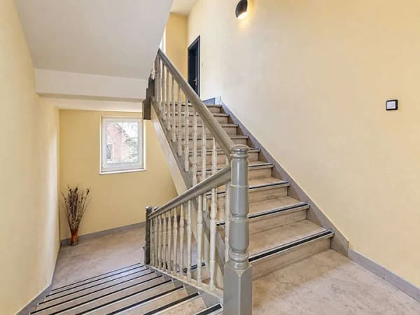 Immobilie in Erfurt - Erfurter Mehrfamilienhaus – 11 Wohneinheiten mit zusätzlichem Ertragspotenzial - Bild 2