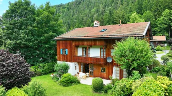 Immobilie in Bayrischzell - Zuhause in den Bergen – stilvolles Landhaus mit Garten & Bergpanorama in Bayrischzell - Bild 4