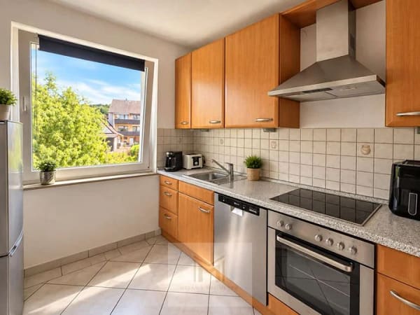 Immobilie in Obernkirchen - Melanie Kreimeyer präsentiert: Kompakt, modern, vermietet - Wohnung mit Balkon als Kapitalanlage in  - Bild 3