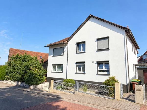Immobilie in Bietigheim - Viel Platz, viel Garten, viel Zuhause - Attraktives Einfamilienhaus für die Familie - Bild 0