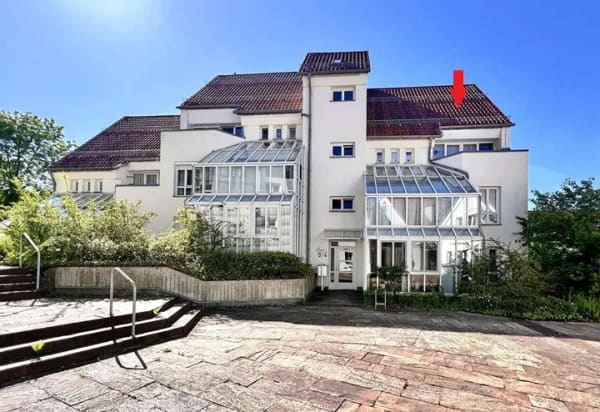 Immobilie in Ochsenhausen - 2,5-Zimmer-Dachgeschosswohnung in zentraler Lage - Bild 0