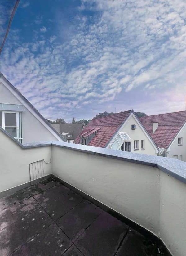 Immobilie in Ochsenhausen - 2,5-Zimmer-Dachgeschosswohnung in zentraler Lage - Bild 3