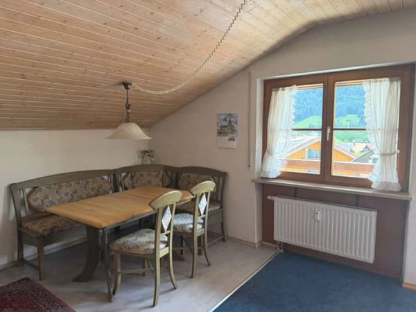 Immobilie in Bad Hindelang - 2-Zimmer-Dachgeschosswohnung mit unverbaubarem Bergblick in Bad Hindelang - Bild 2