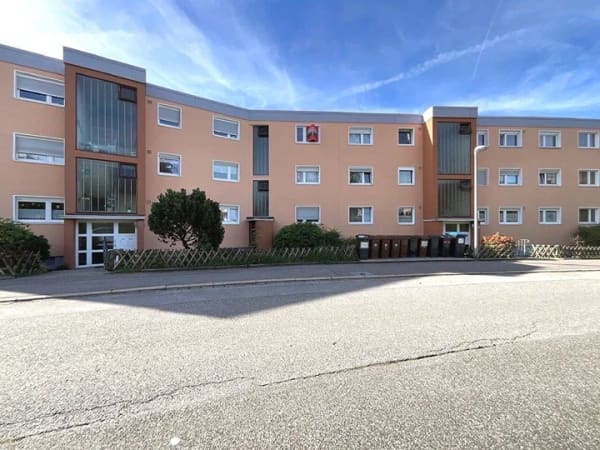 Immobilie in Ennepetal - Zwei Loggien, viel Potenzial - Ihr neues Zuhause in Ennepetal Voerde-Nord - Bild 1