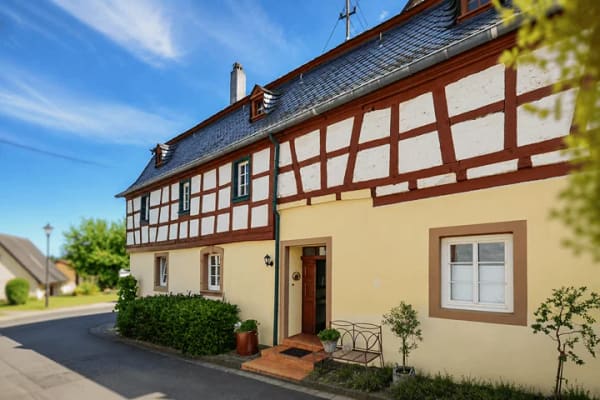 Immobilie in Mülheim an der Mosel - Mülheim (Mosel): Fachwerkhaus in ruhiger Ortslage - Bild 1