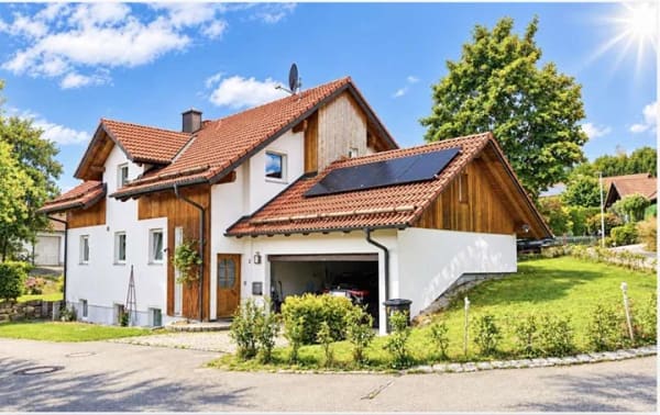 Immobilie in Jengen - Provisionsfreies großzügiges Einfamilienhaus 185m2 Wohnfläche, 6 Zimmern, 3 Bädern, Doppelgarage - Bild 1