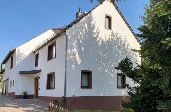 Immobilie in Greifenstein - Viel Platz für Familie & Zukunft – Einfamilienhaus auf über 1.000 m² Grundstück in Greifenstein! - Bild 0