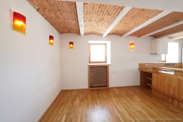 Immobilie in Maierhöfen - Geniale top renovierte außergewöhnliche 2 bis 3 Zimmer EG-Wohnung  im Westallgäu zur vielseitigen Verwendung - Bild 0