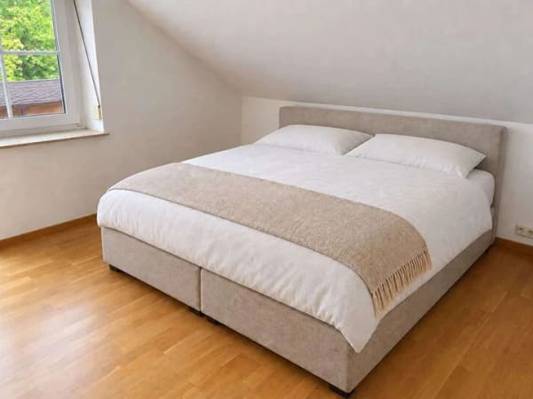 Immobilie in Wiggensbach - Dachgeschosswohnung mit großem Westbalkon und zwei Stellplätzen - nur rund 10 km bis Kempten - Bild 2
