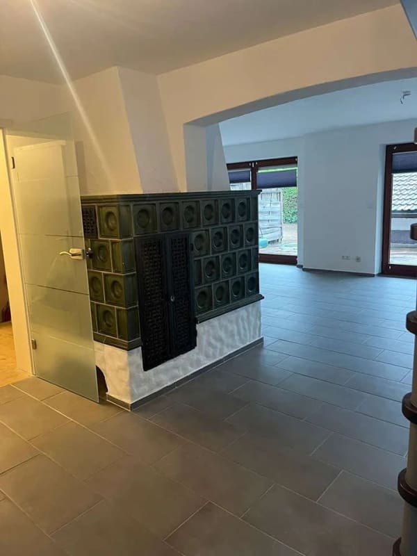 Immobilie in Haldenwang - Vermietete Doppelhaushälfte mit zwei Wohnungen, Doppelgarage und 600 m² Grundstück in Haldenwang - Bild 2