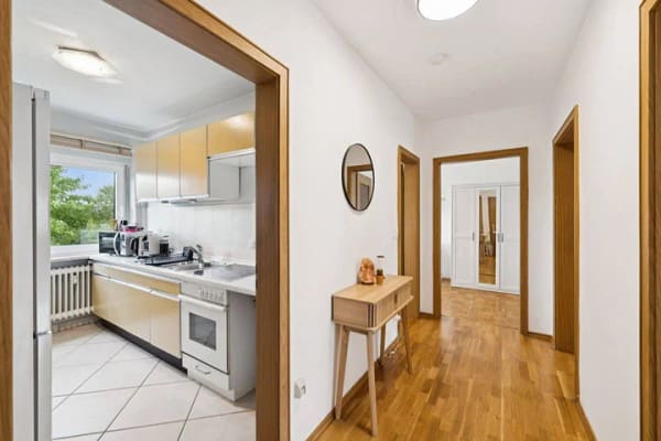 Immobilie in Feldkirchen - Helle Dreizimmerwohnung mit Südwestbalkon in Feldkirchen - Bild 1