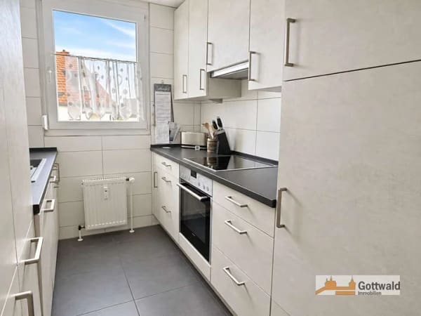 Immobilie in Denkendorf - Stilvolle 2-Zimmer-Wohnung mit Aussichtsbalkon in ruhiger Lage Denkendorfs - Bild 4