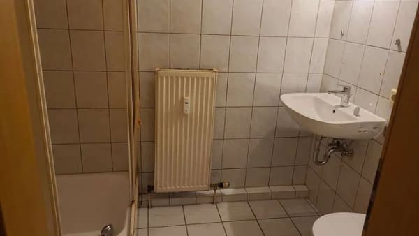 Immobilie in Pforzheim - Sanierungsbedürftiges 1 Zimmer Appartement - Bild 4