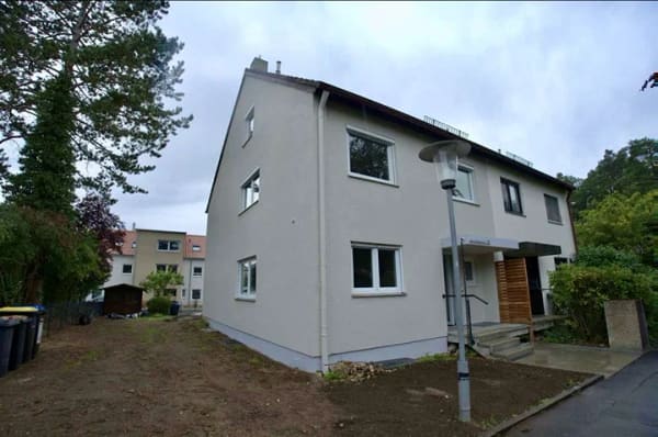 Immobilie in Schwebheim - Haus am Waldrand,  7,5 Zimmern, Garage +Stellplatz in Schwebheim (Schweinfurt) - Bild 3