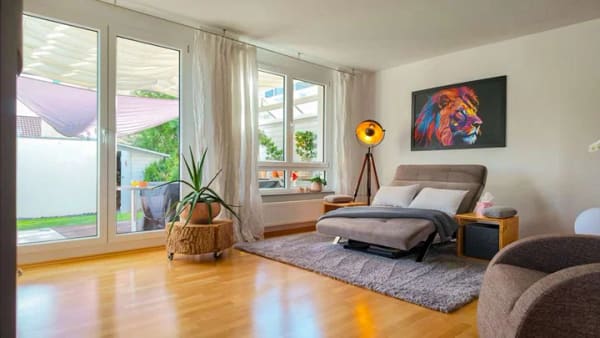 Immobilie in Wäschenbeuren - Viel Raum fürs Leben – Reihenendhaus mit Garten, Studio & Dachterrasse - Bild 3