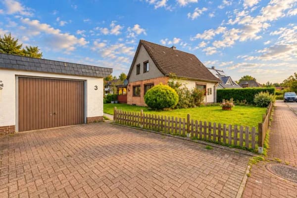 Immobilie in Klein Bennebek - Hier darf Neues entstehen – zauberhaftes Zuhause mit großem Garten und Garage - Bild 2