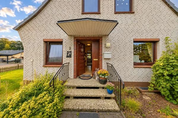 Immobilie in Klein Bennebek - Hier darf Neues entstehen – zauberhaftes Zuhause mit großem Garten und Garage - Bild 3