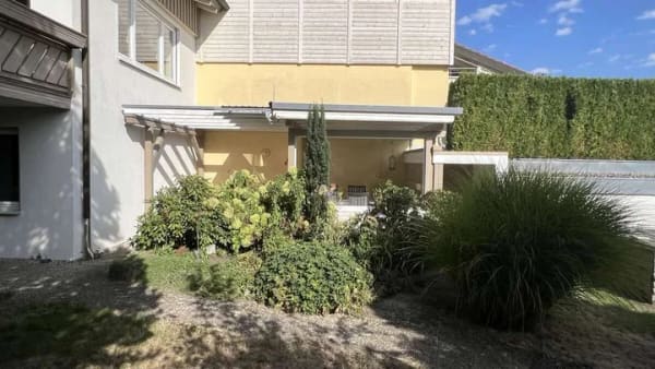 Immobilie in Leutkirch im Allgäu - Großzügig wohnen, naturnah leben – Familienhaus mit Einliegerwohnung und Bergblick in Leutkirch - Bild 1