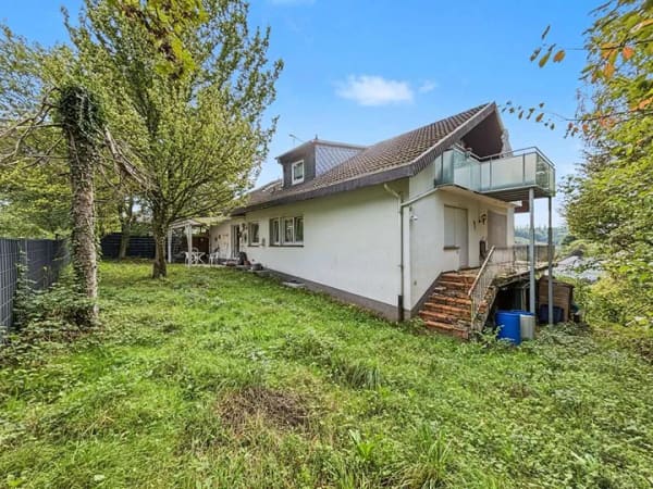 Immobilie in Gummersbach - 4-Zimmer-Erdgeschosswohnung mit ca.127 m² mit großem Garten in Gummersbach-Reininghausen - Bild 0