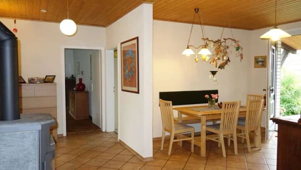 Immobilie in Lohmen - Großzügiger Bungalow am Waldesrand, wohnen zwischen Wasser und Wald - Bild 3