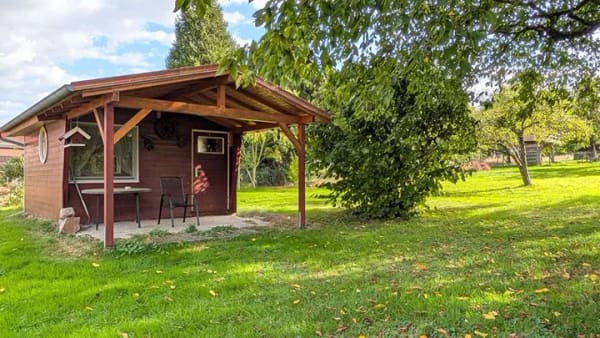 Immobilie in Reinhardshagen - Platz ist da! Wohnhaus (inkl. Einliegerwohnung) mit traumhaftem Garten und zwei Wintergärten - Bild 2
