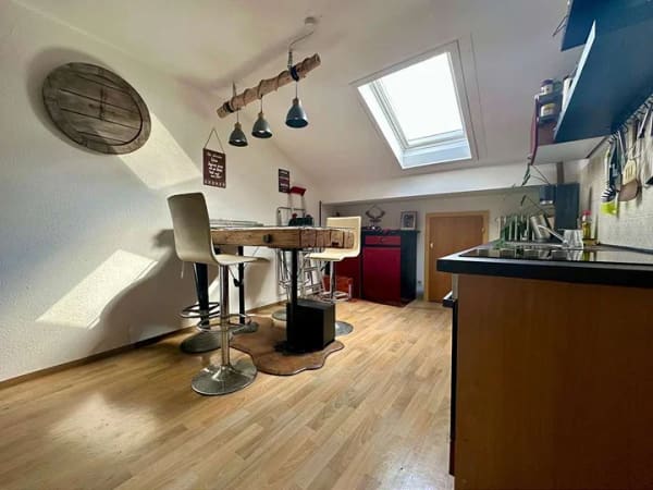Immobilie in Stephanskirchen - Vermietete 2-Zimmer Dachgeschosswohnung mit Balkon! - Bild 1