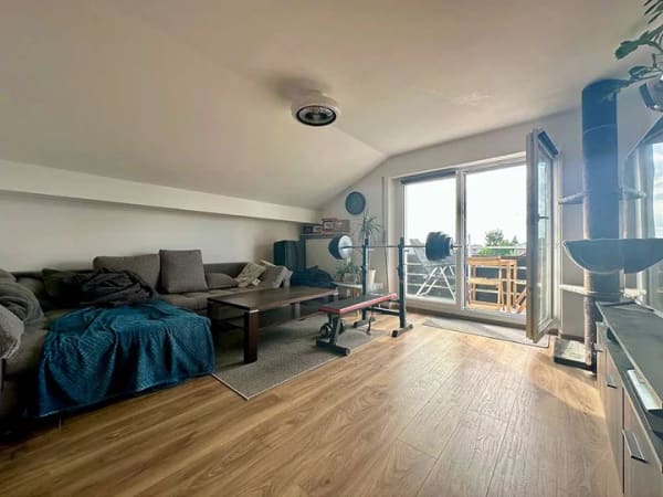 Immobilie in Stephanskirchen - Vermietete 2-Zimmer Dachgeschosswohnung mit Balkon! - Bild 4