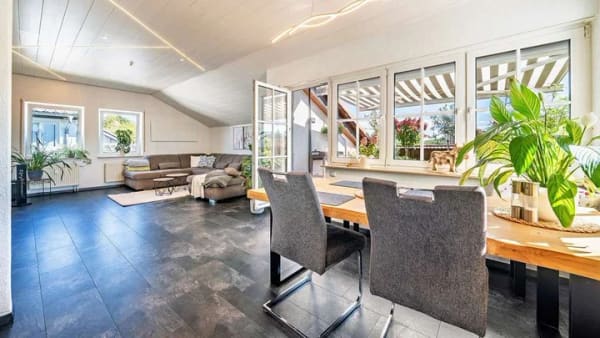 Immobilie in Beilstein - Großzügig, hell und modern – Dachgeschosswohnung mit Loggia - Bild 0