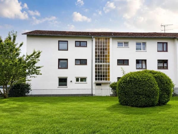 Immobilie in Ranstadt - Vermietete 3-Zimmer-Wohnung · 5,6 % Mietrendite · Garage und Keller inklusive - Bild 0