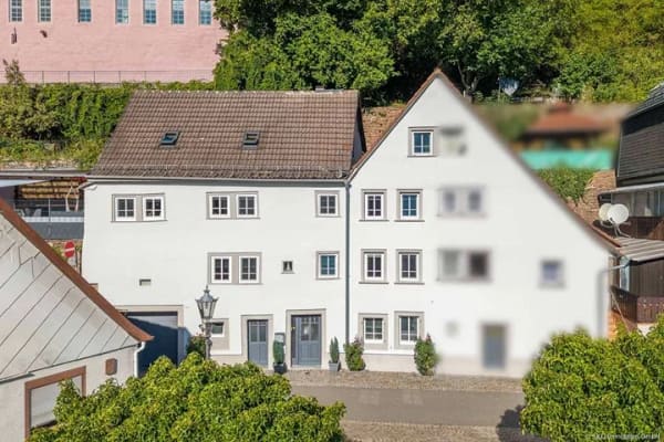 Immobilie in Hirschhorn - Seltene Gelegenheit in Hirschhorn – Stadthaus mit Garten, Terrasse & Garage! - Bild 0