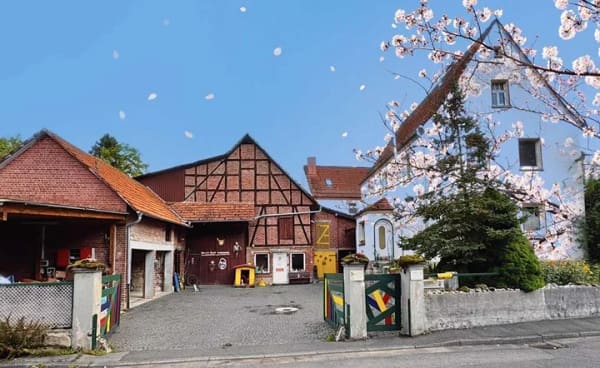 Immobilie in Sontra - *Alles - außer gewöhnlich*

Landhaus mit Hofcharakter am Bachlauf der Ulfe

in 36205 Sontra-Krau - Bild 1