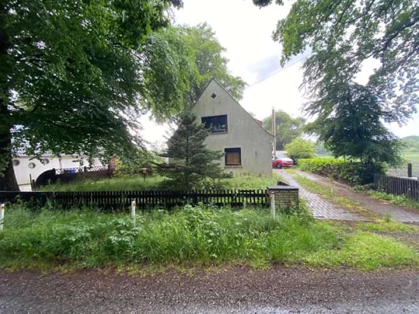 Immobilie in Loxstedt - Handwerkertraum mit großem Grundstück in ländlicher Lage - Bild 1