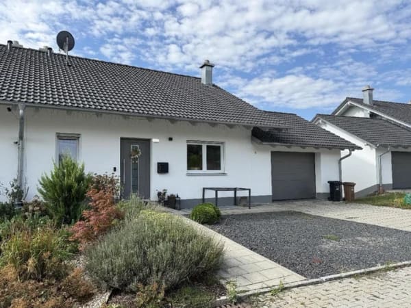 Immobilie in Falkenberg - Doppelhaushälfte in Falkenberg (Rimbach) - Bild 1