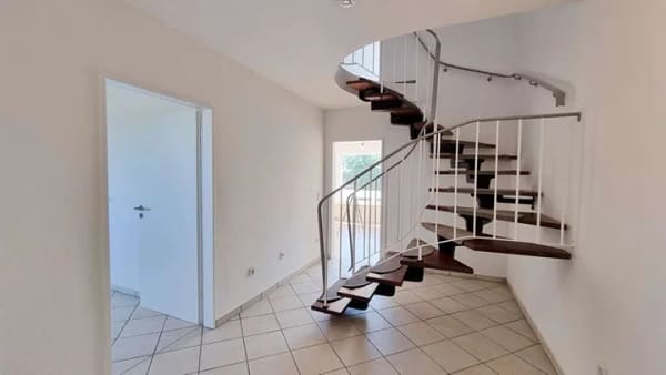 Immobilie in Gütersloh - Modernisierte Maisonette mit Süd-Balkon und Weitblick in beliebter Lage von Spexard! - Bild 1