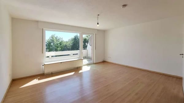 Immobilie in Gütersloh - Modernisierte Maisonette mit Süd-Balkon und Weitblick in beliebter Lage von Spexard! - Bild 2