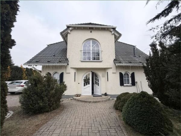 Immobilie in Elxleben - Stilvolles Einfamilienhaus mit großer moderner Wohnküche und mediterranem Flair - Bild 0