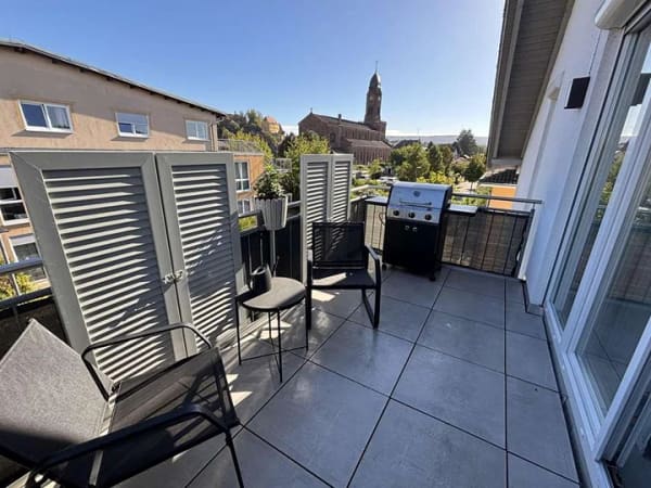 Immobilie in Mahlberg - Hochwertig modernisierte 3-Zimmer-Dachgeschosswohnung mit Balkon, Garage & Stellplatz - Bild 1