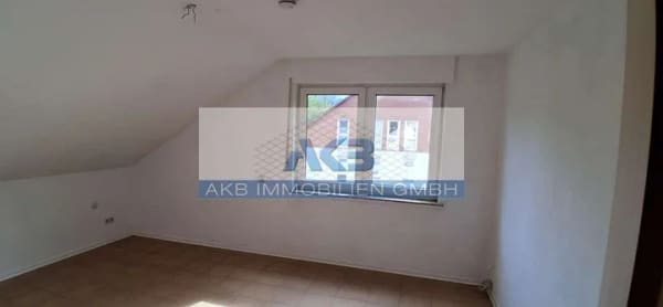Immobilie in Nachrodt-Wiblingwerde - VERKAUF!!!super geschnittene 3 1/2 Zi Whg., KDB, Balkon u. Carport, sofort bezugsfrei!!! - Bild 2