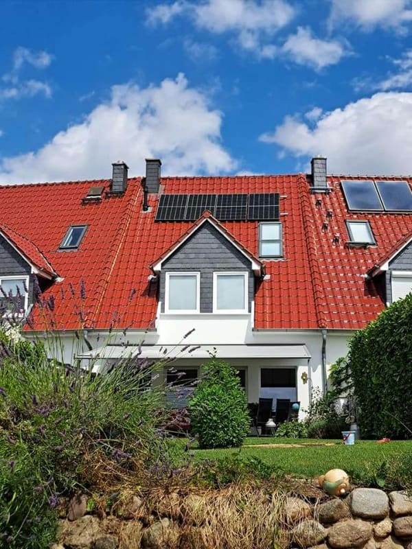 Immobilie in Dorf Mecklenburg - Familienfreundliches Reihenhaus in der Vorstadt zu verkaufen - Bild 0