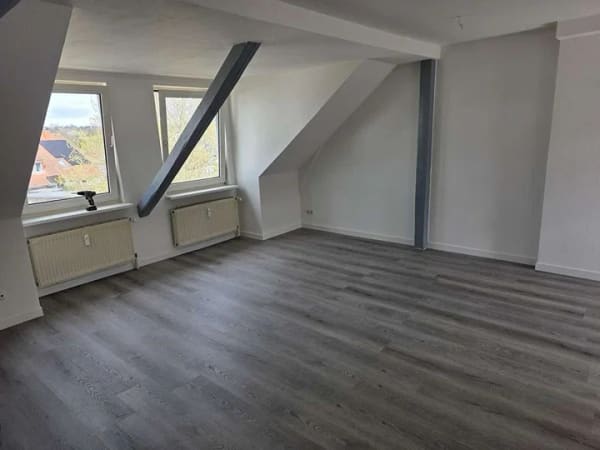 Immobilie in Schönkirchen - Tolle Dachgeschoss Wohnung in Schönkirchen - Bild 2