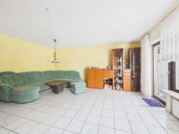 Immobilie in Eitorf - Reihenmittelhaus mit großzügigem Grundstück und weitläufigem Garten - Bild 3