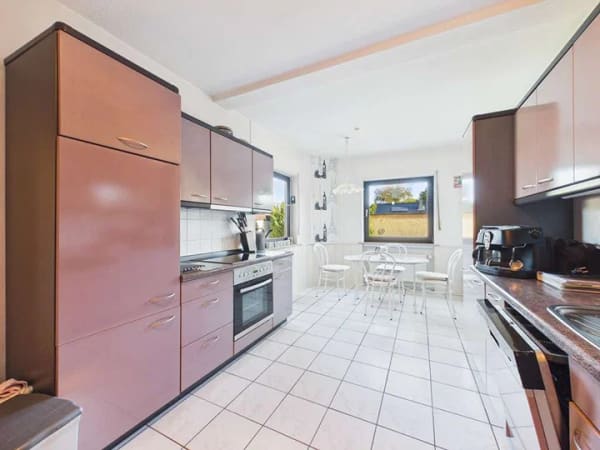 Immobilie in Eitorf - Reihenmittelhaus mit großzügigem Grundstück und weitläufigem Garten - Bild 4