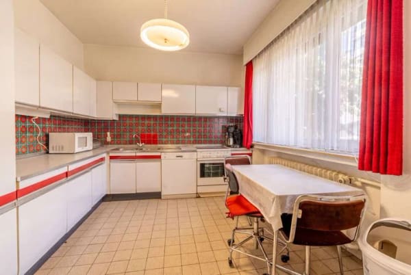 Immobilie in Linz am Rhein - Viele Nutzungsmöglichkeiten: Immobilie mit 523 m² Fläche und Garten mit viel Potenzial - Linz/Rhein - Bild 2